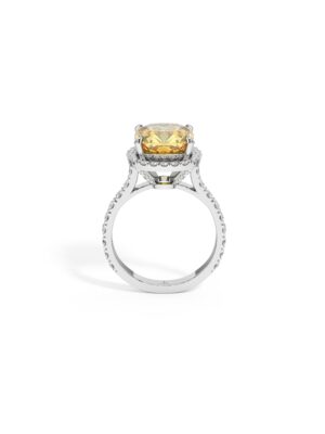 Just Brilliant Soleil Halo Ring in 18K white gold featuring a 5.09 ct natural citrine surrounded by 0.54 ct lab grown diamond side stones