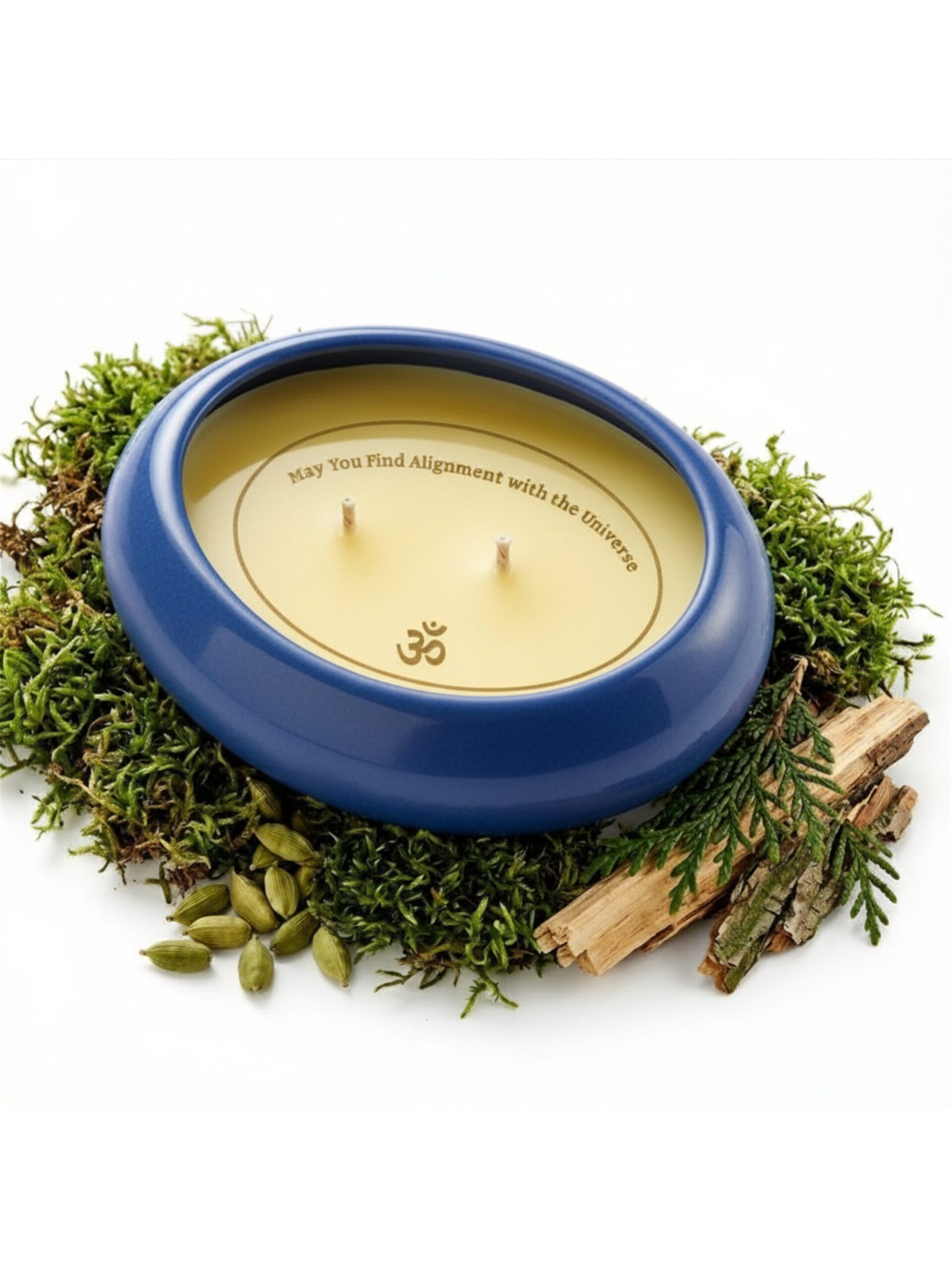 AURJA Blue Aum Cardamom Hinoki Moss Candle - Image 4