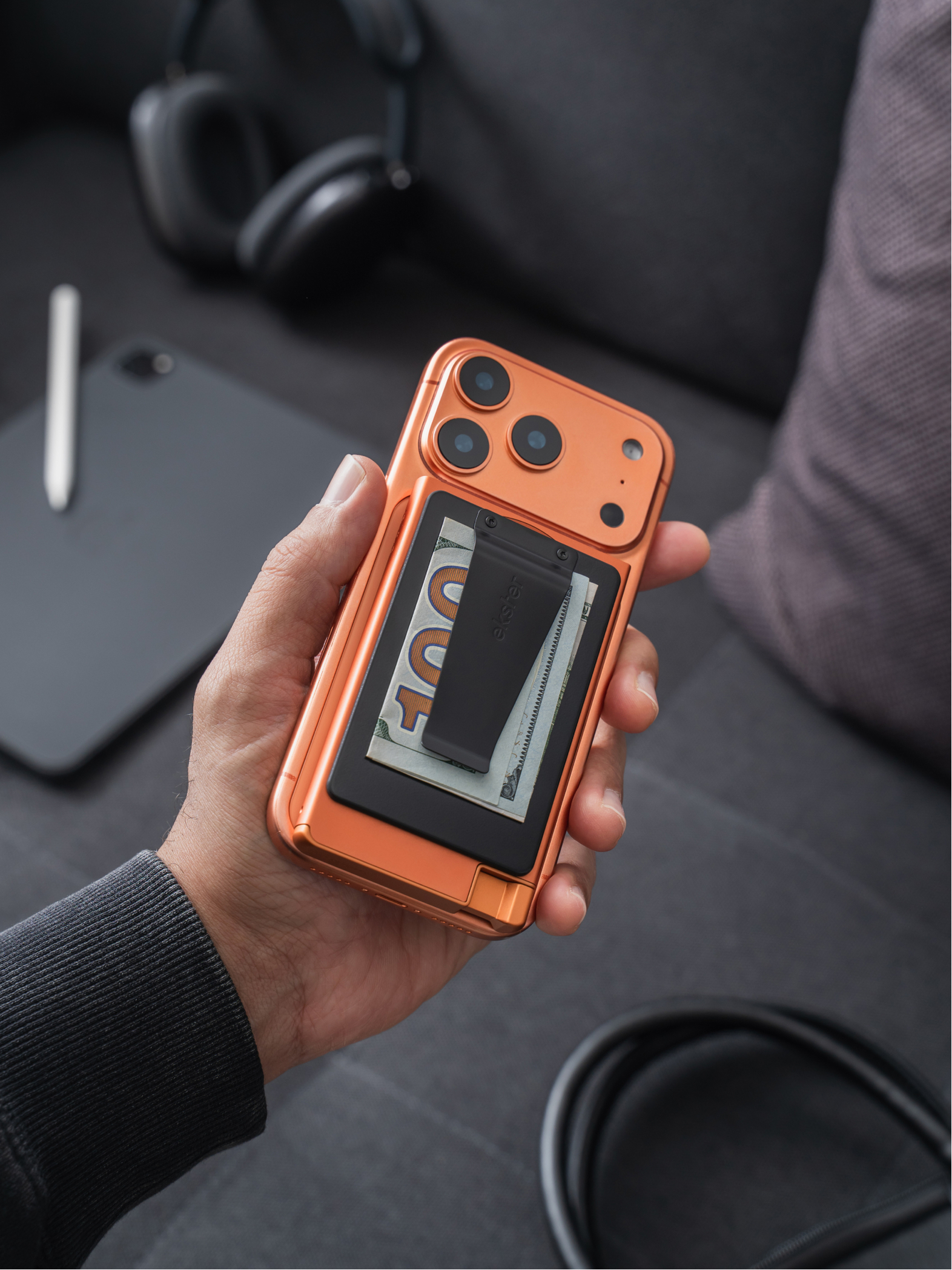 Ekster Cardholder Pro For MagSafe Cosmic Orange - Image 7