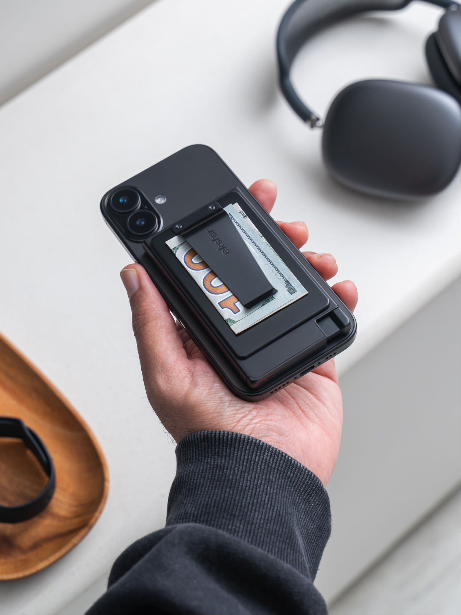 Ekster Cardholder Pro For MagSafe Stealth - Image 7