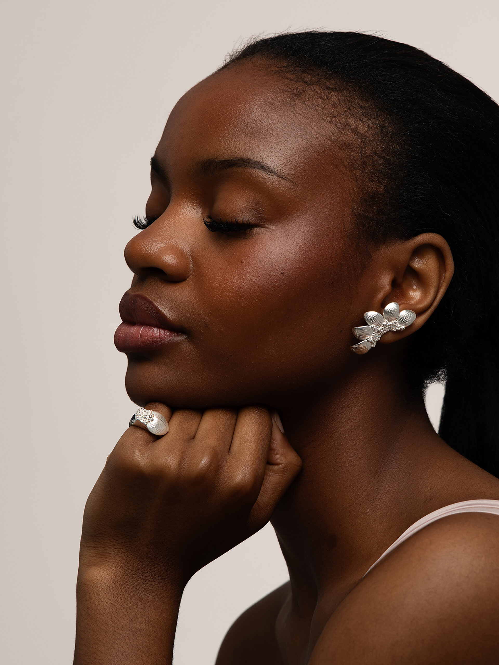 Sylvsmidja White Silver Earrings - Image 2