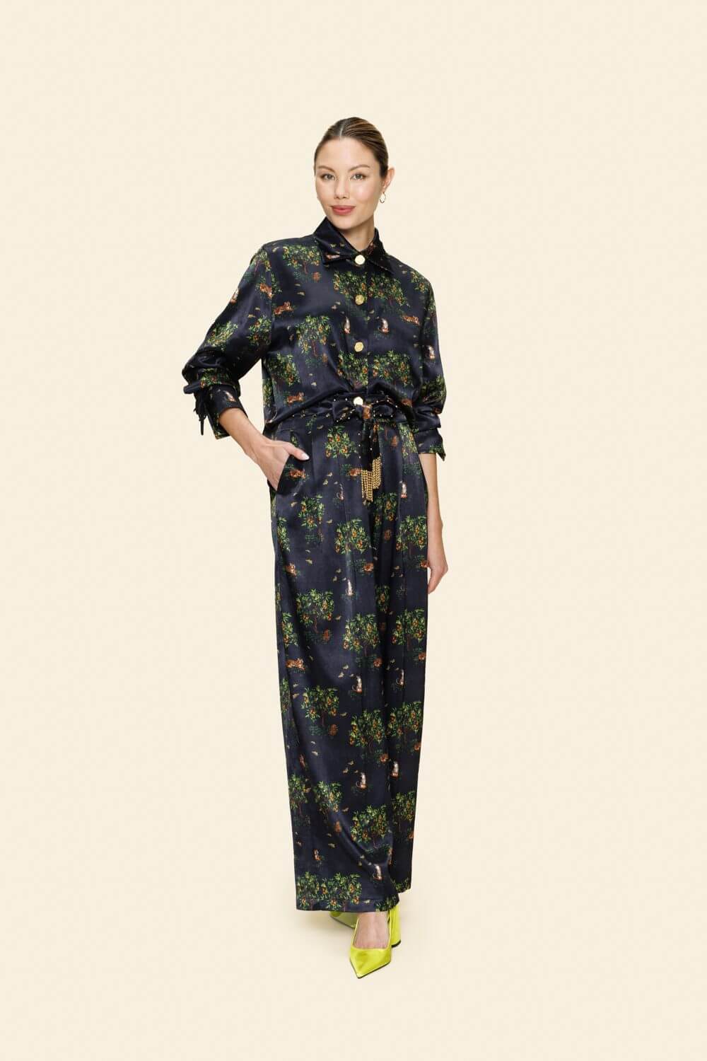 Ashaki Black Button Up Top - Image 4
