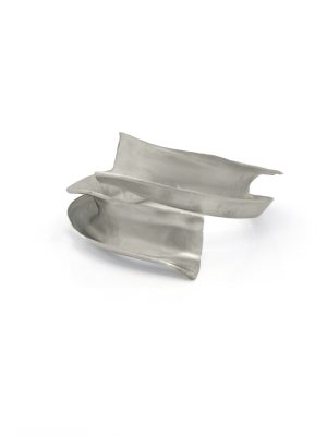 Ebb and Flow bangle Sterling silver made by Francisca Rendic FR Art Jewellery Sydney Australia