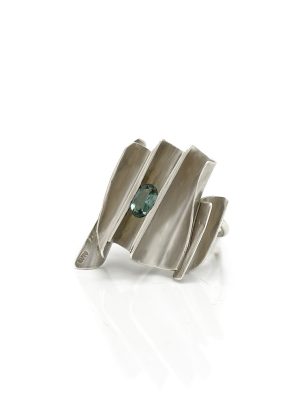 encrusted ring with peridt gemstone Sterling silver made by Francisca Rendic FR Art Jewellery Sydney Australia