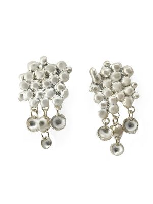 perlas performing earrings in sterling silver made by Francisca Rendic FR Art jewellery Australia
