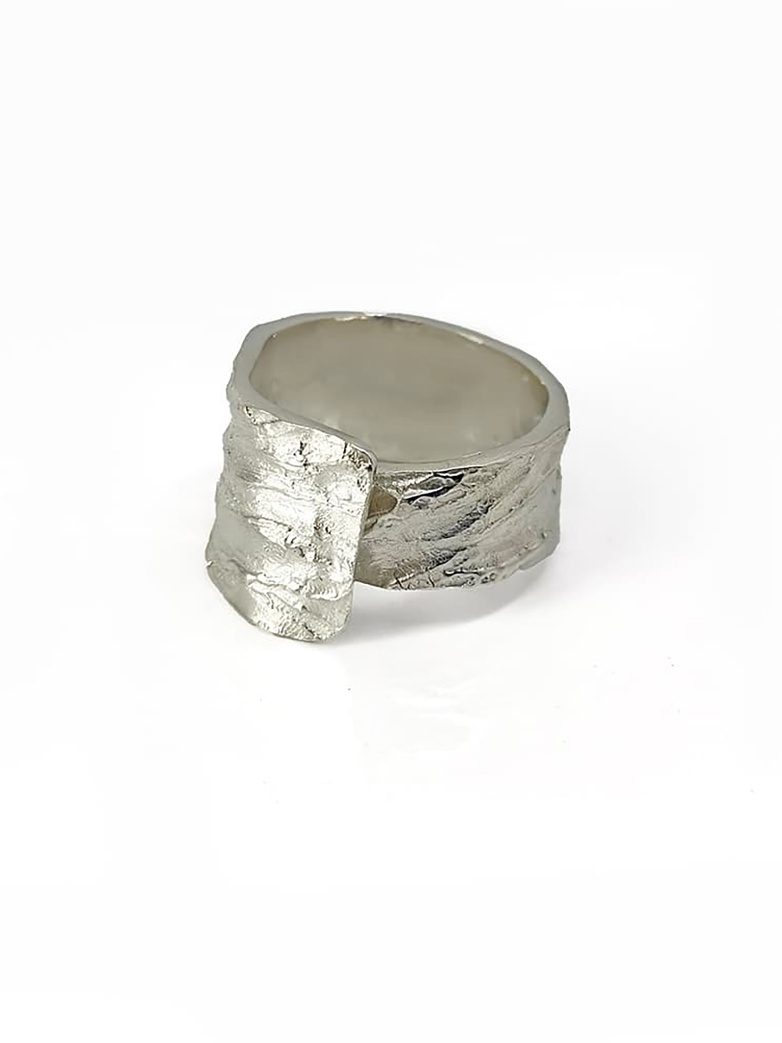 tribu ring Sterling silver made by Francisca Rendic FR Art Jewellery Sydney Australia