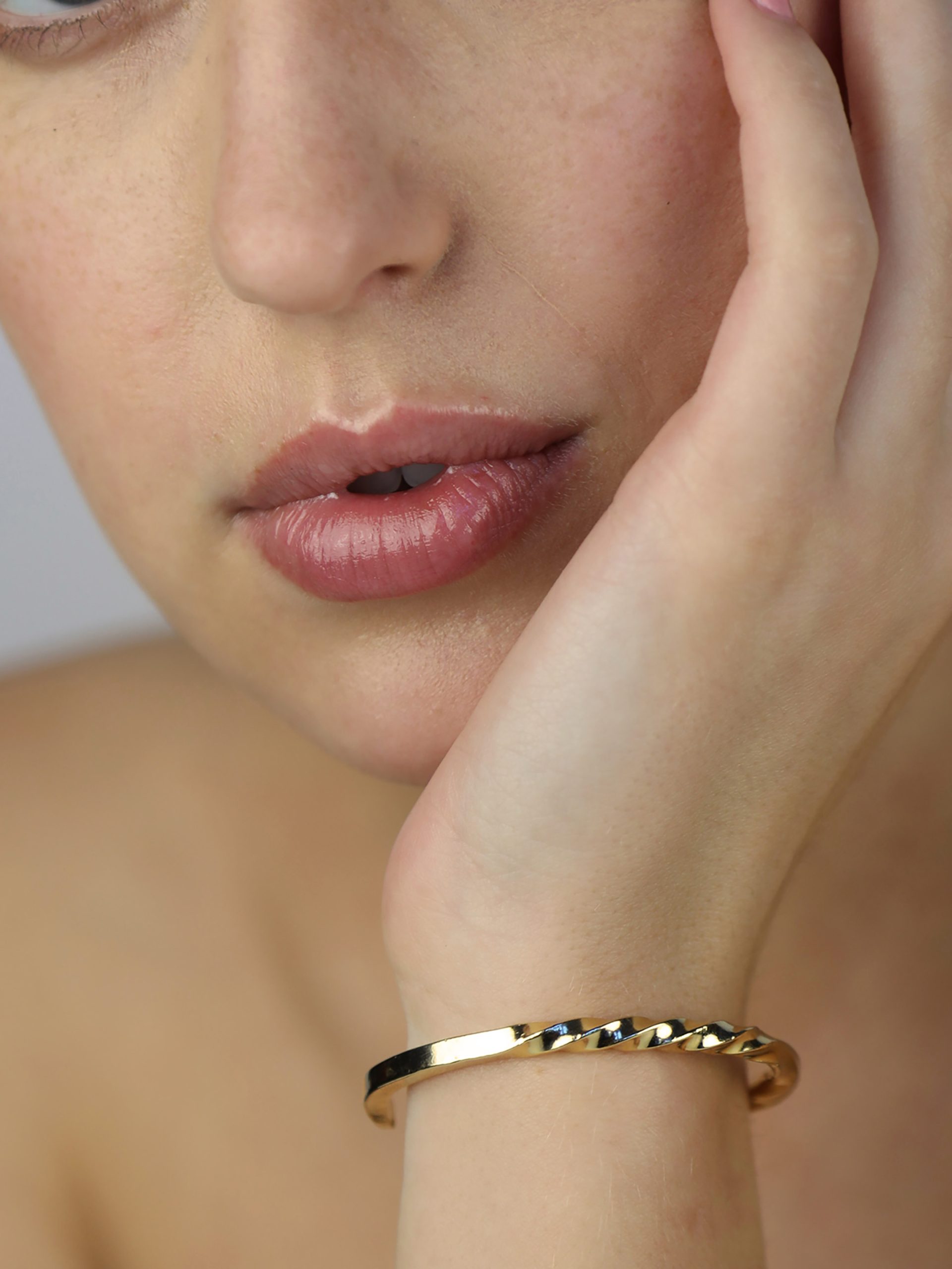 Iza by Silvia D'avila - BRIELLE BRACELET - Image 3
