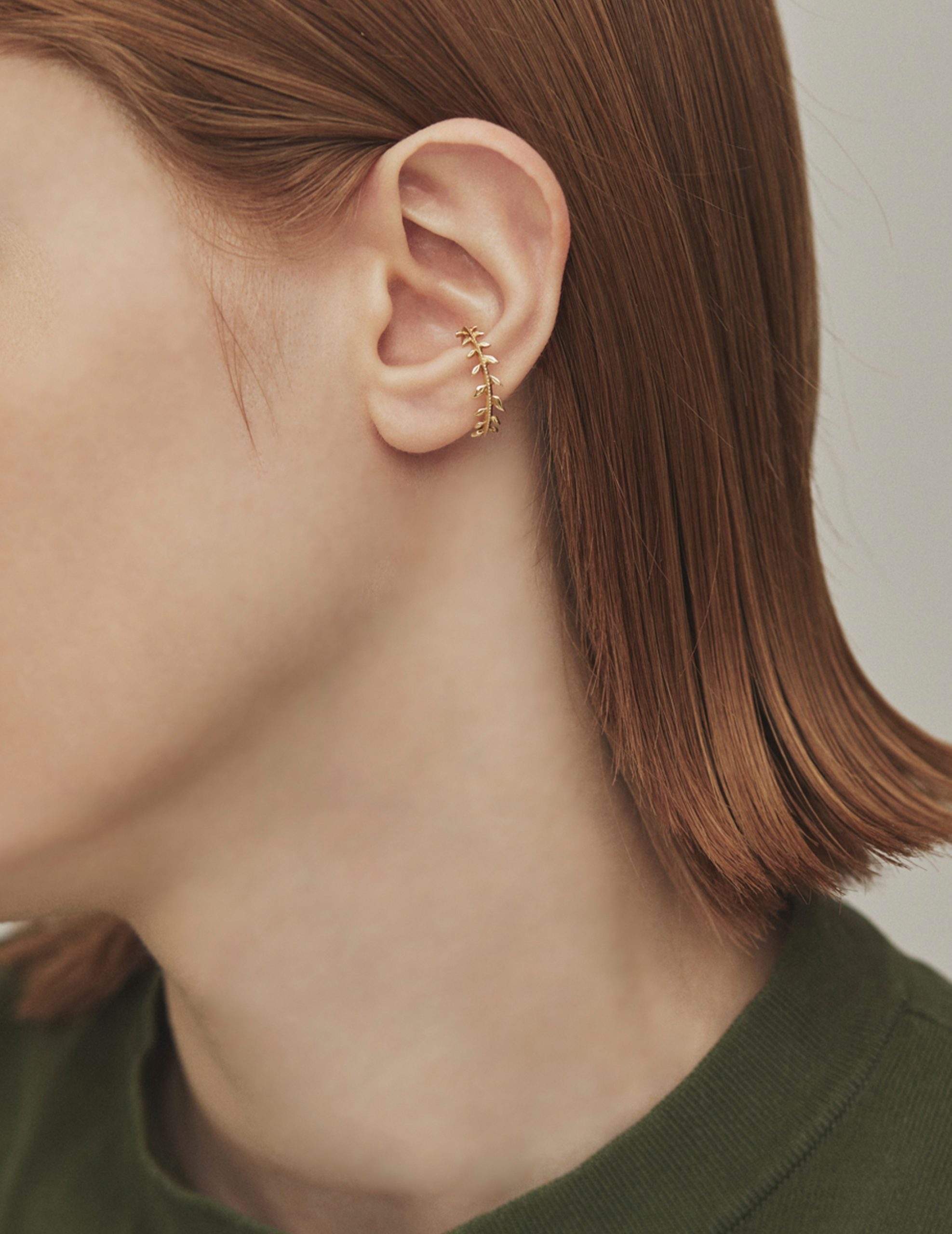 KAKERA Gold Ear Cuff - Image 3