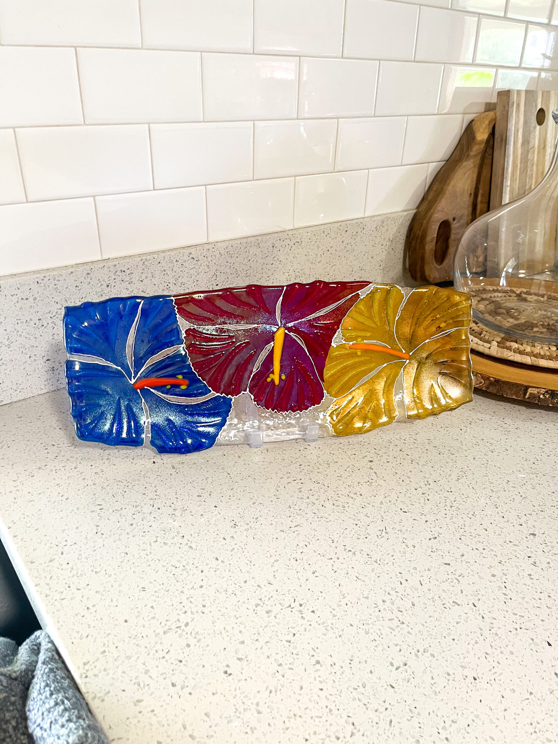 Kendra Schneider Multi-Color Bright Hibiscus Platter Artwork - Image 2
