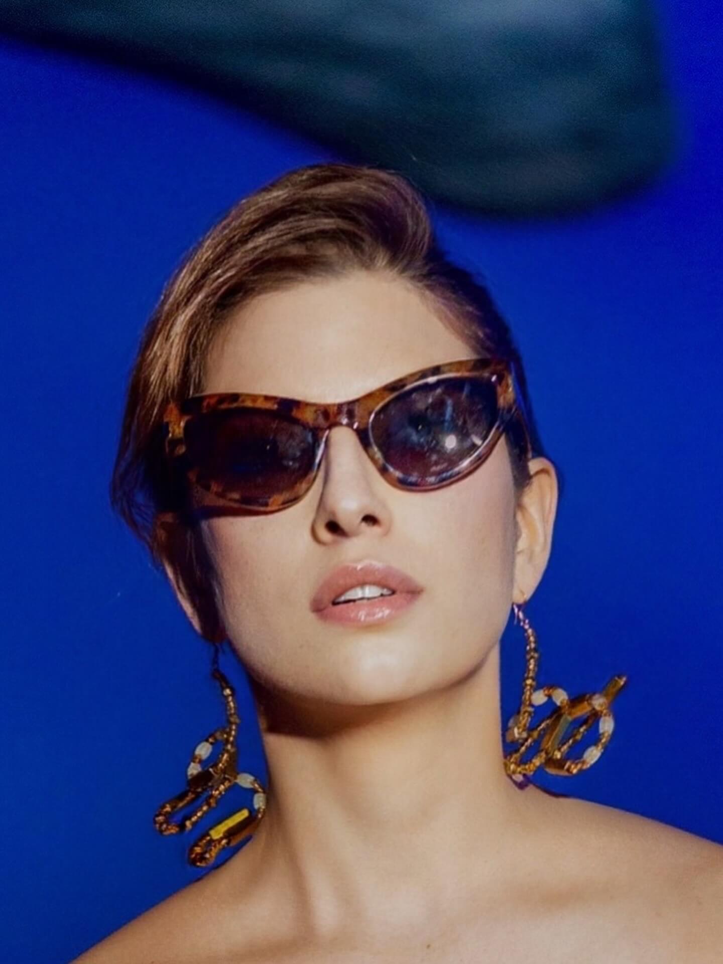 Modern Natured Gold Glass Earrings - Image 2