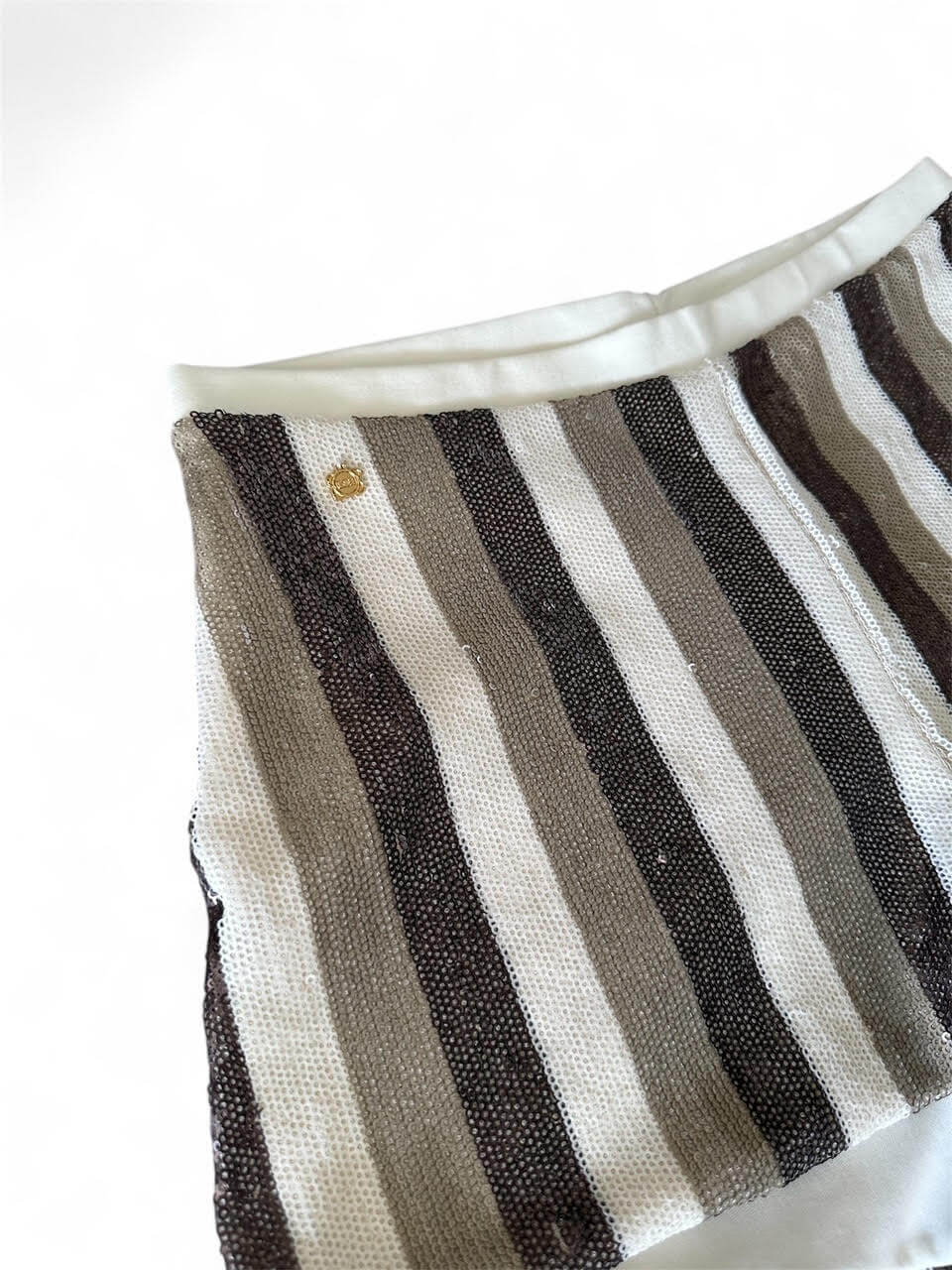 Mundoeye sequin shorts
