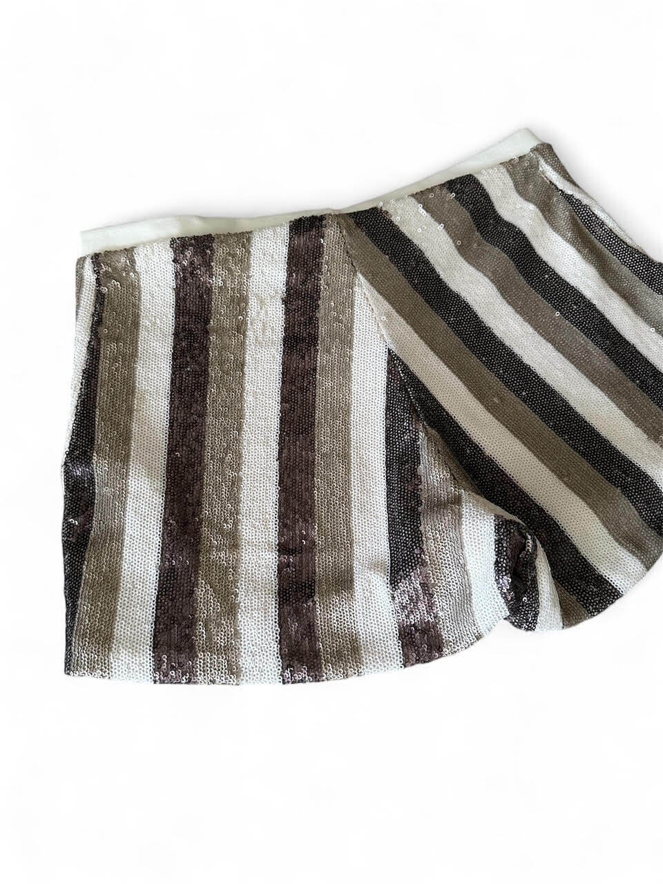 Mundoeye sequin shorts