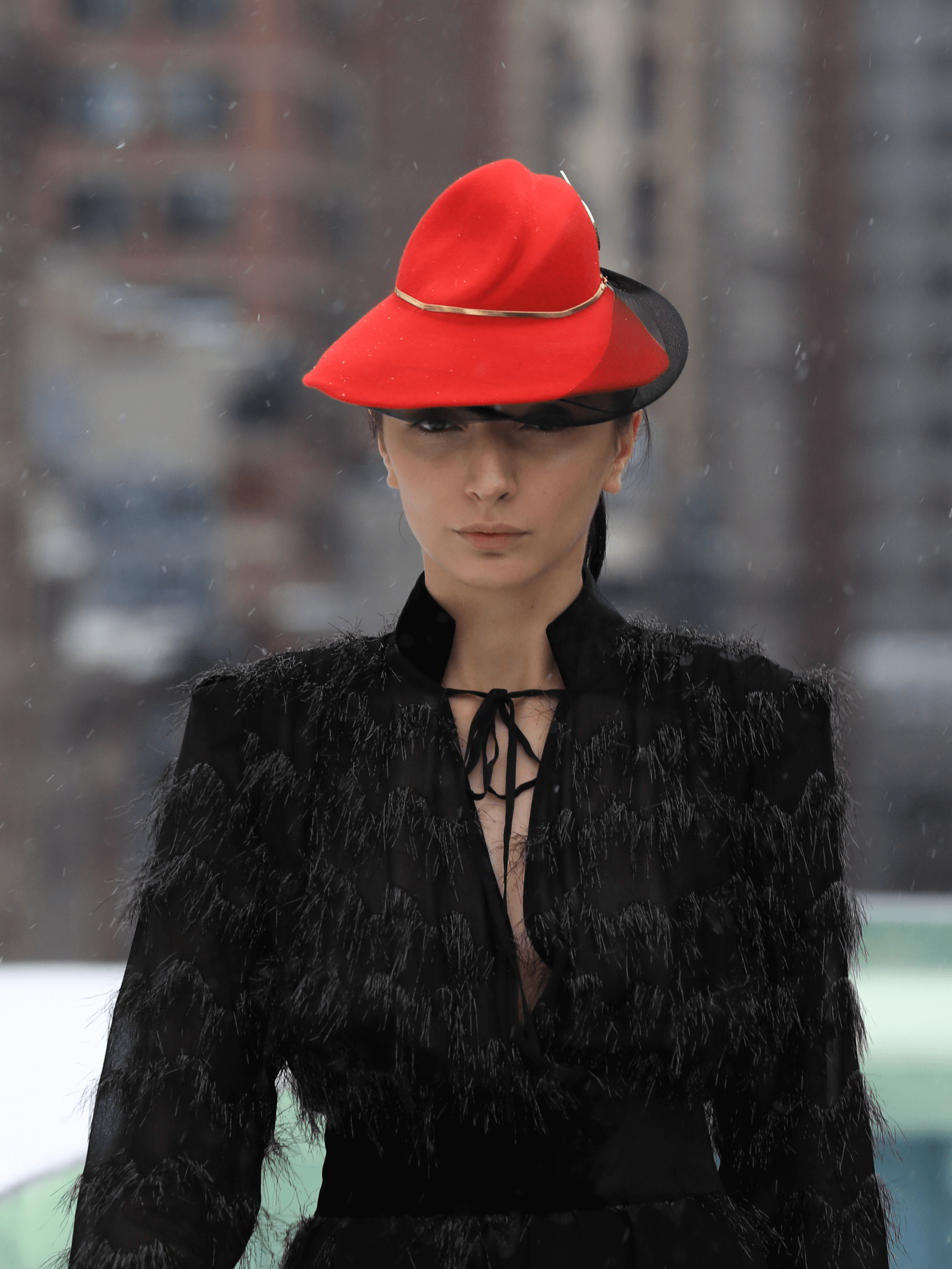 Rosa Isela Red Gánster Girl Hat - Image 3