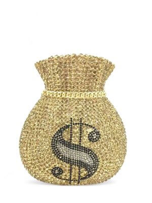 Rosa Isela “I need money not a job” (gold)