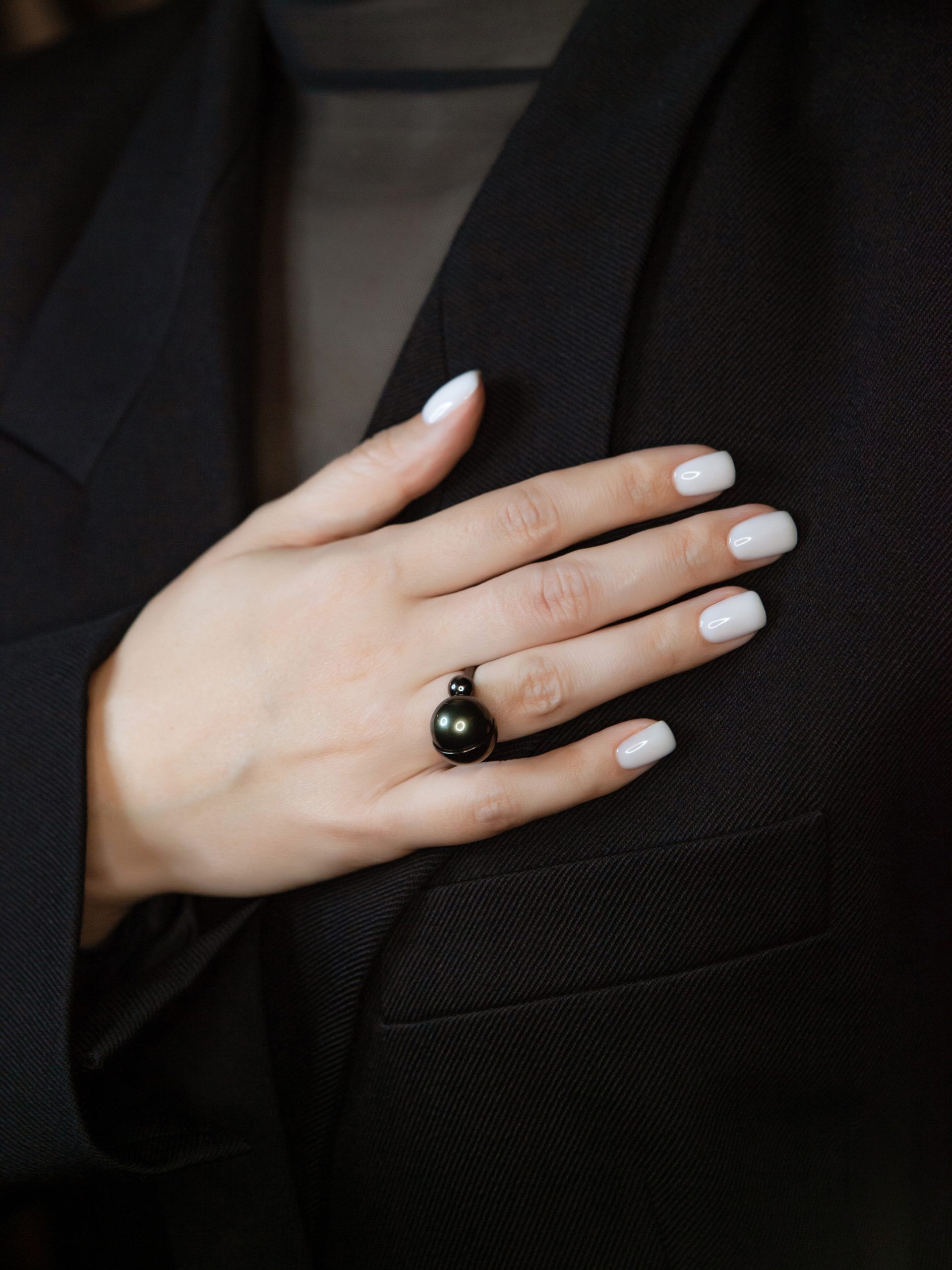 SOLOMEINA Dark Perfection Ring - Image 2