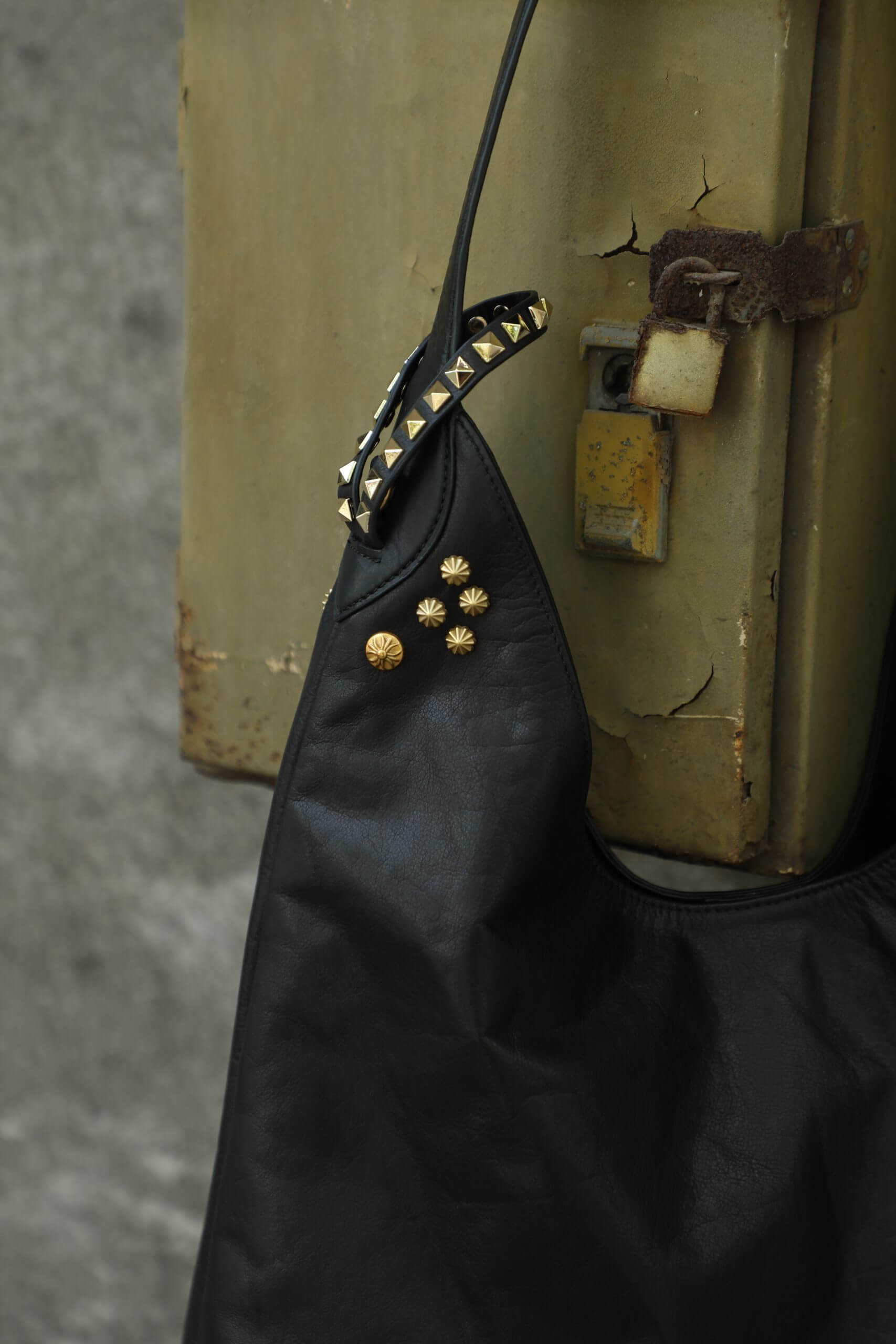 WANACCESSORY Black Brass Calf Leather Large Hobo - Image 8